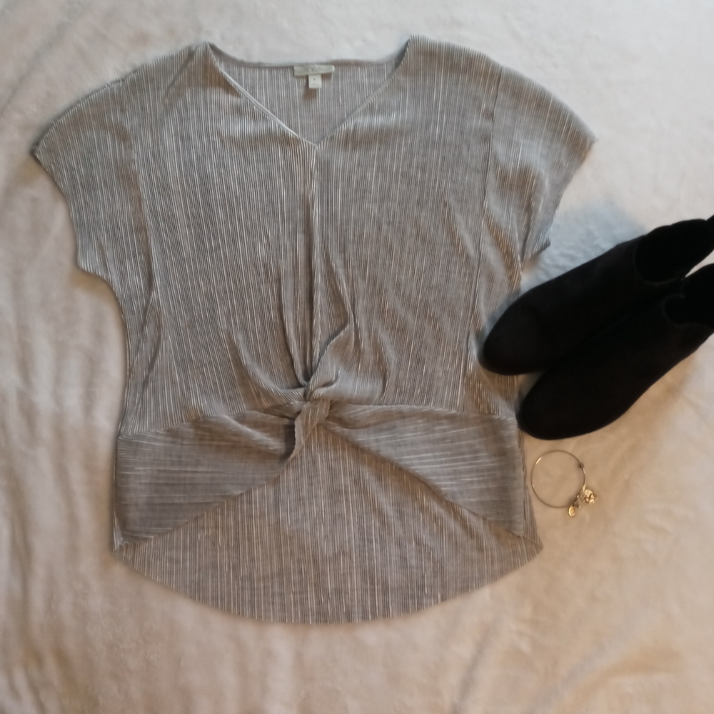 Dana Buchman Ribbed Silver Top